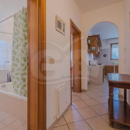 Trilocale Mediterraneo - Goelba Appartement