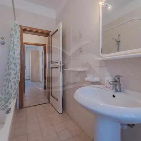 Apartman Trilocale Mediterraneo - Goelba *