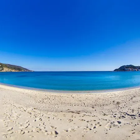 Apartment Trilocale Mediterraneo - Goelba