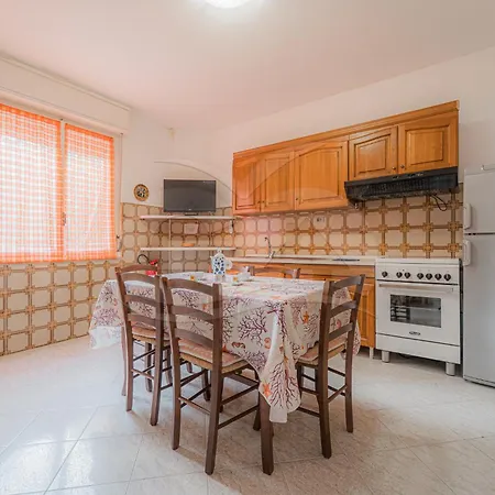 Trilocale Mediterraneo - Goelba * Марина-ди-Кампо